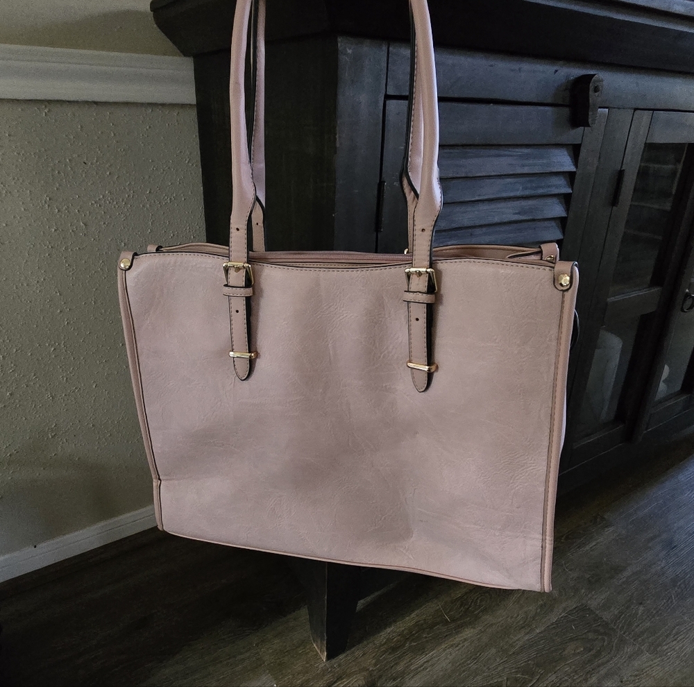 Pink Computer Bag With Gold Detail